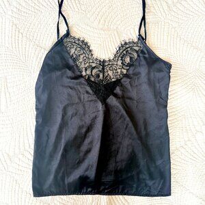 🦋 5 for $25 Black Lace Camisole Size M-L